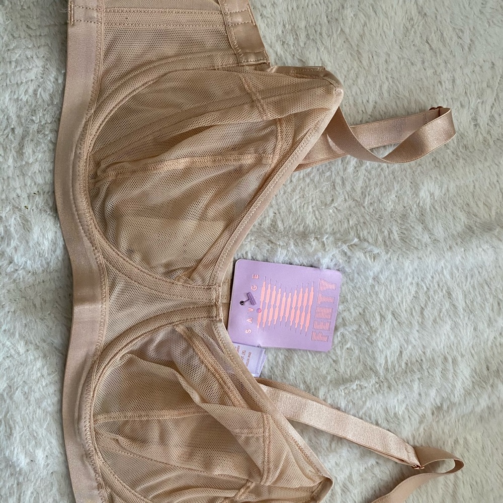 Savage x fenty mesh strapless bra